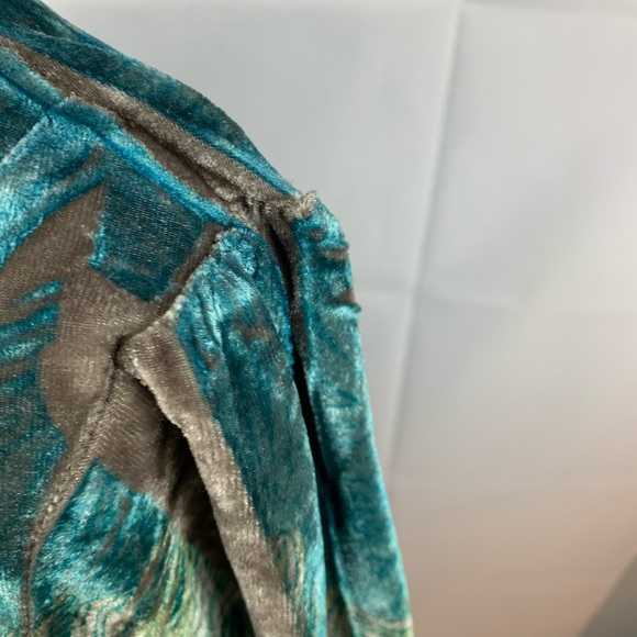 Top One World - Picture 2 of 8